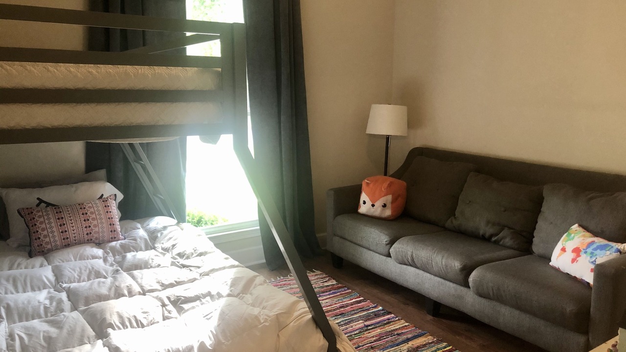 Photo of Bedroom in Tuscaloosa