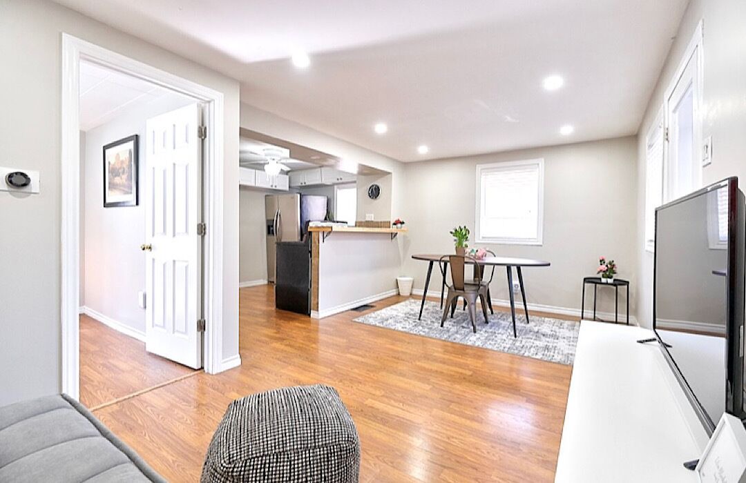 Photo of Livingroom in Long Branch