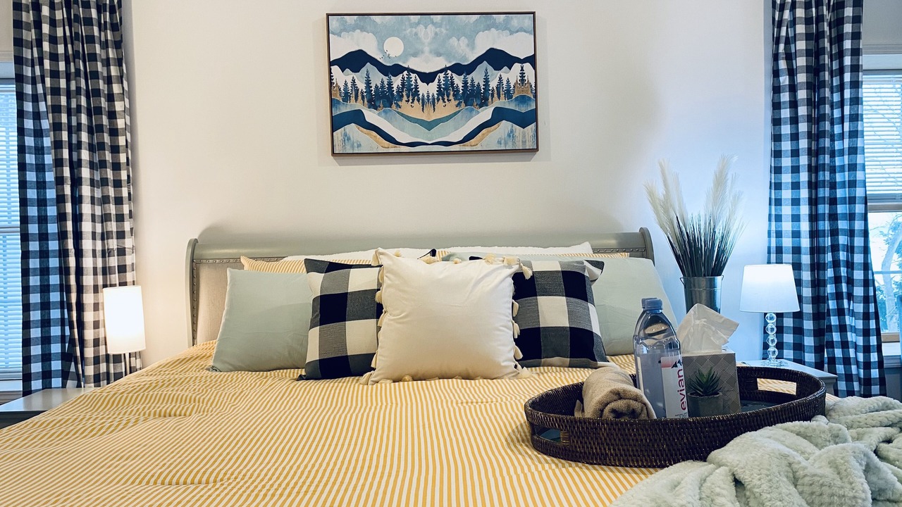 Photo of Bedroom in Seneca Falls