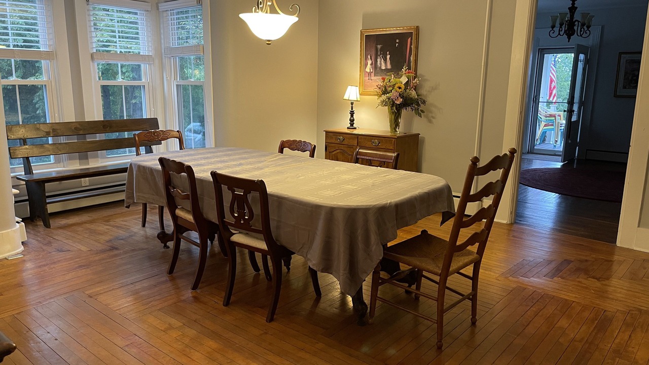 Photo of Livingroom in Seneca Falls