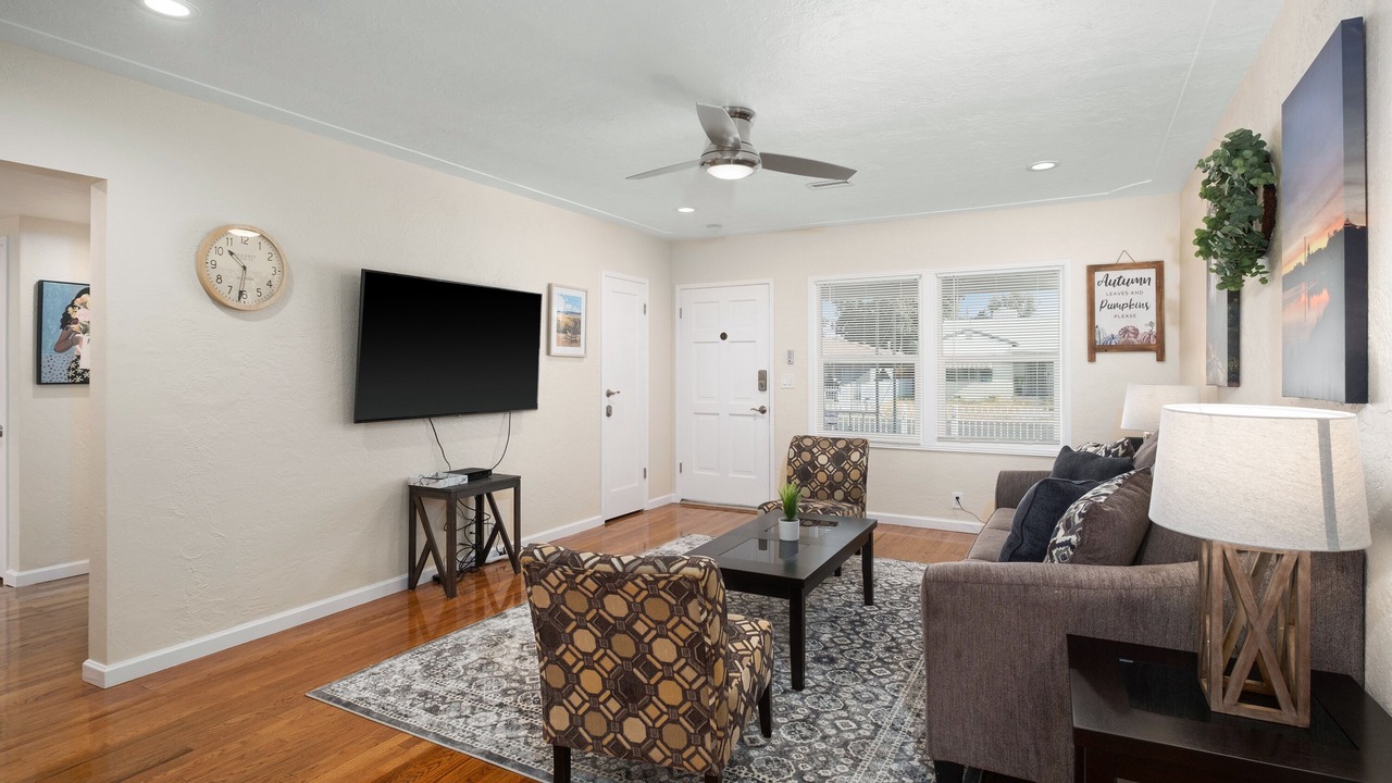 Photo of Livingroom in Raisin