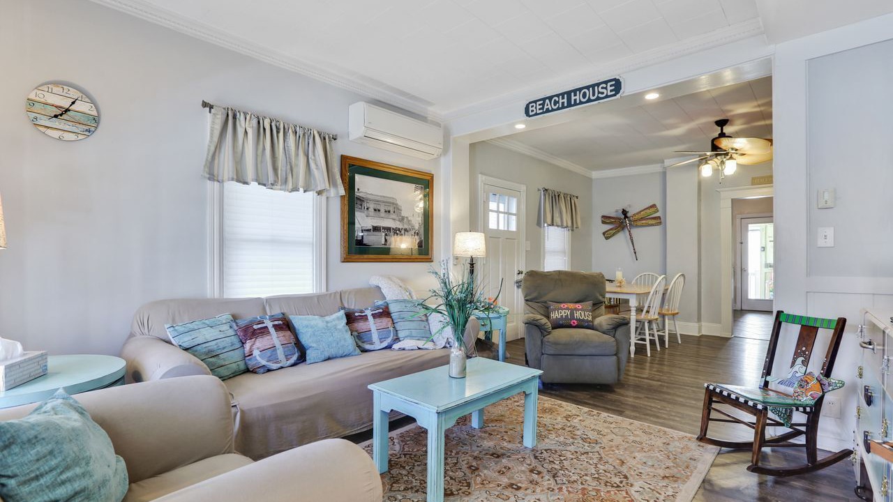 Photo of Livingroom in North End
