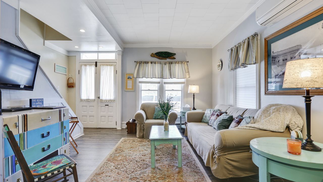 Photo of Livingroom in North End