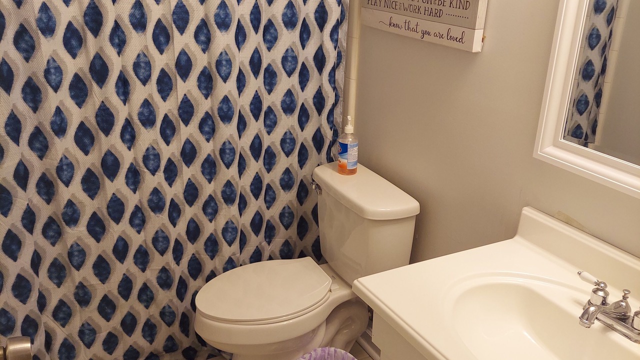 Photo of Bathroom in Toddville Road