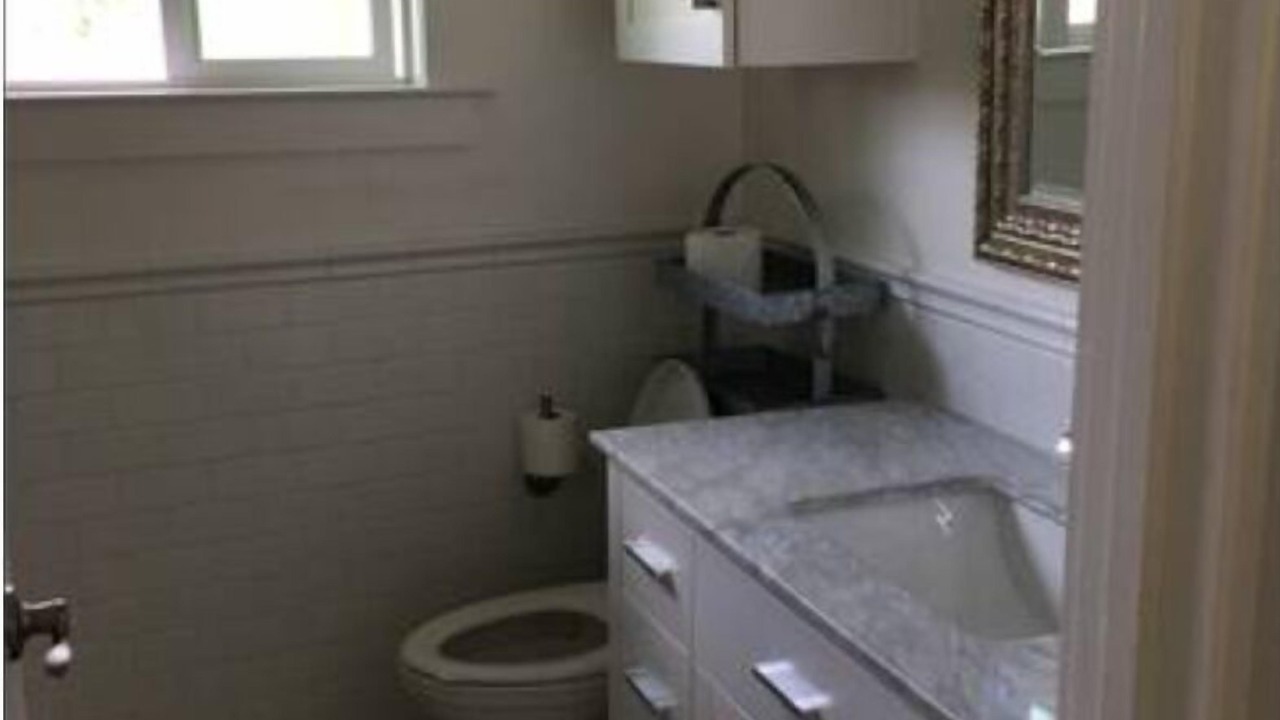 Photo of Bathroom in Shoreline West