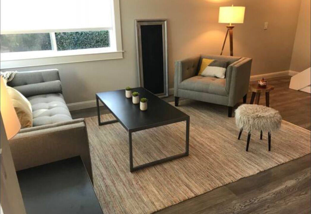 Photo of Livingroom in Shoreline West