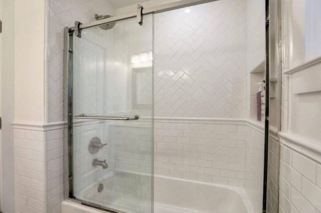 Photo of Bathroom in Shoreline West