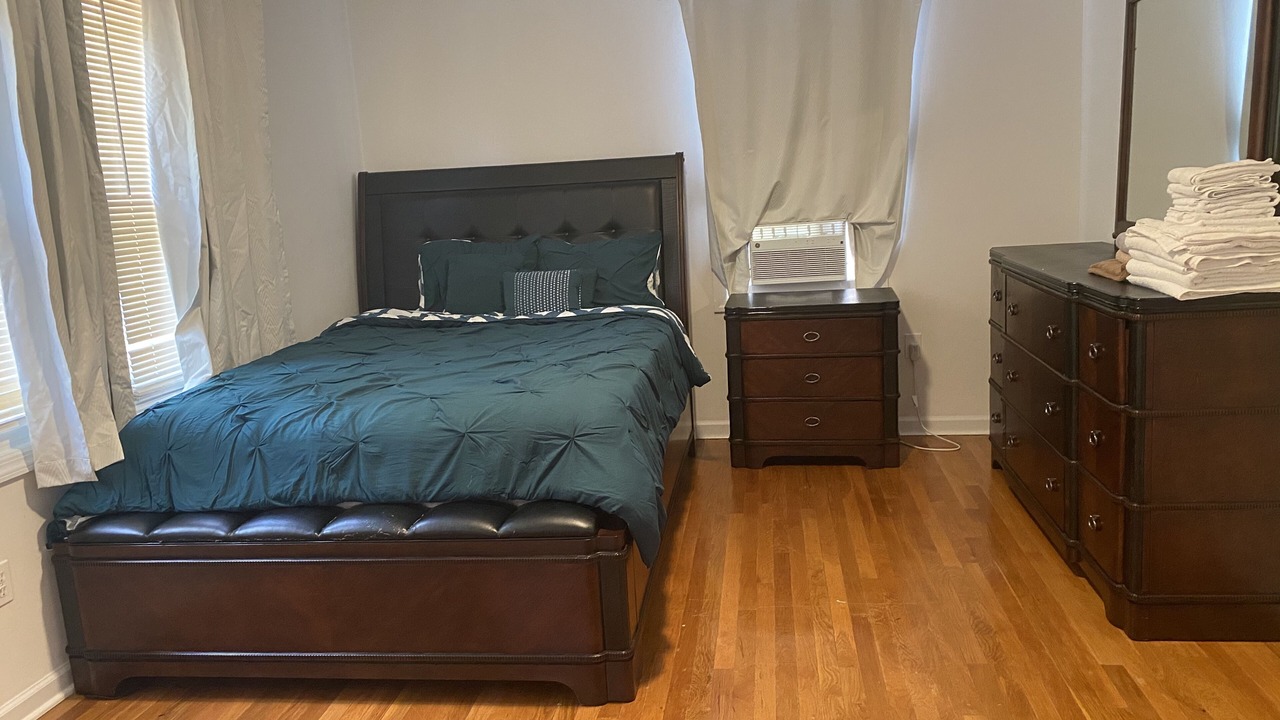 Photo of Bedroom in Williamsbridge