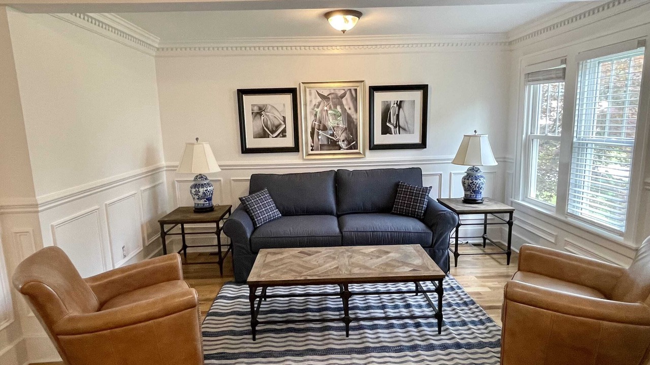 Photo of Livingroom in Skaneateles