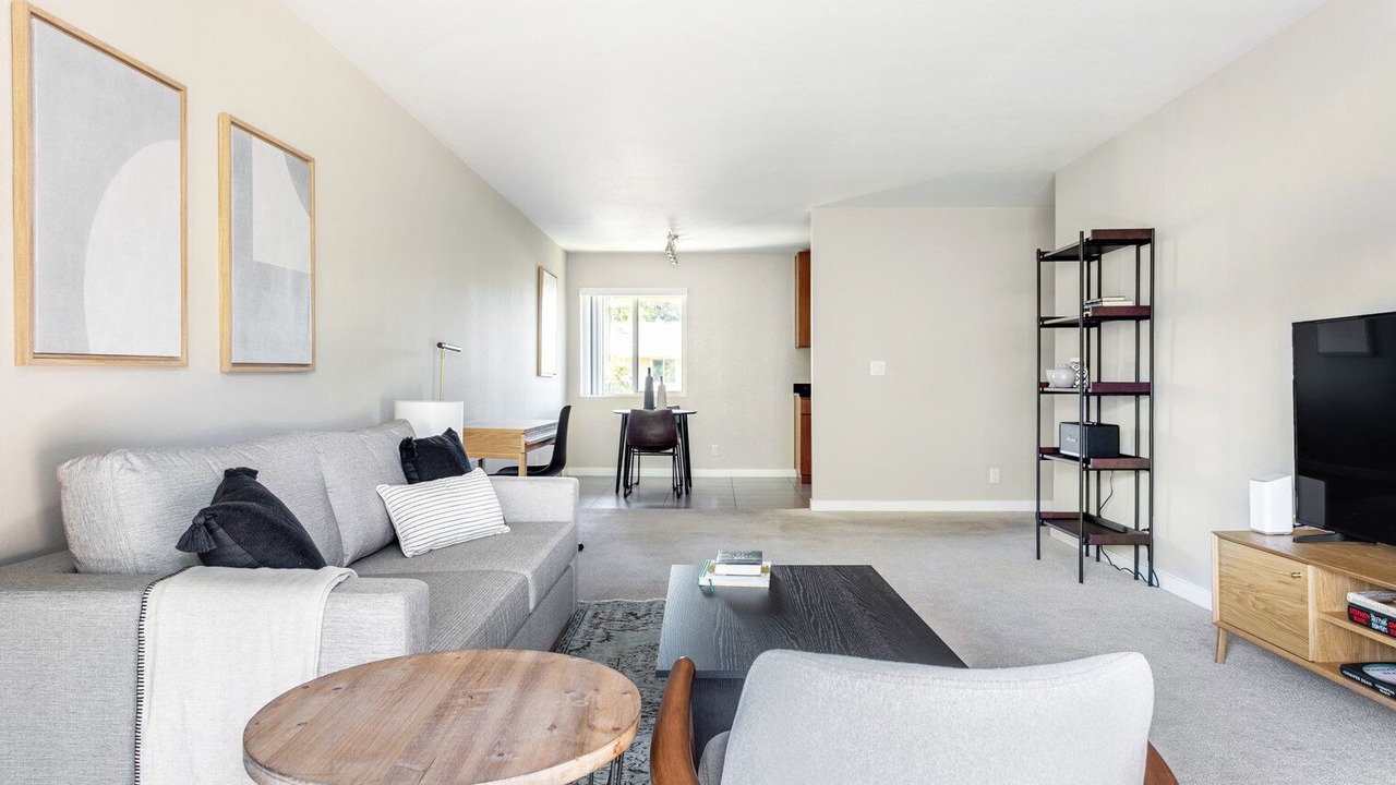 Photo of Livingroom in Cupertino