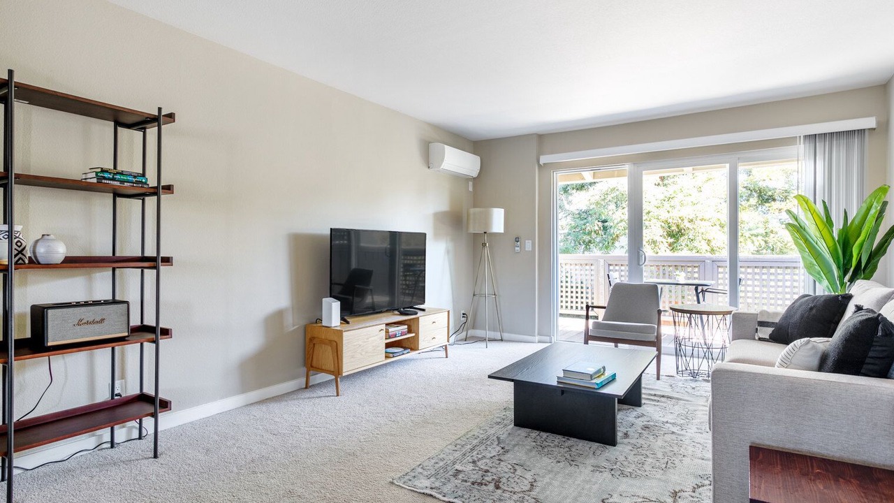 Photo of Livingroom in Cupertino