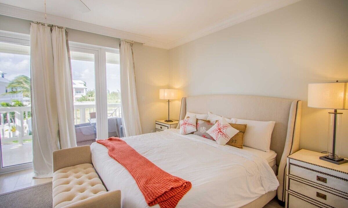 Photo of Bedroom in Palm Cay