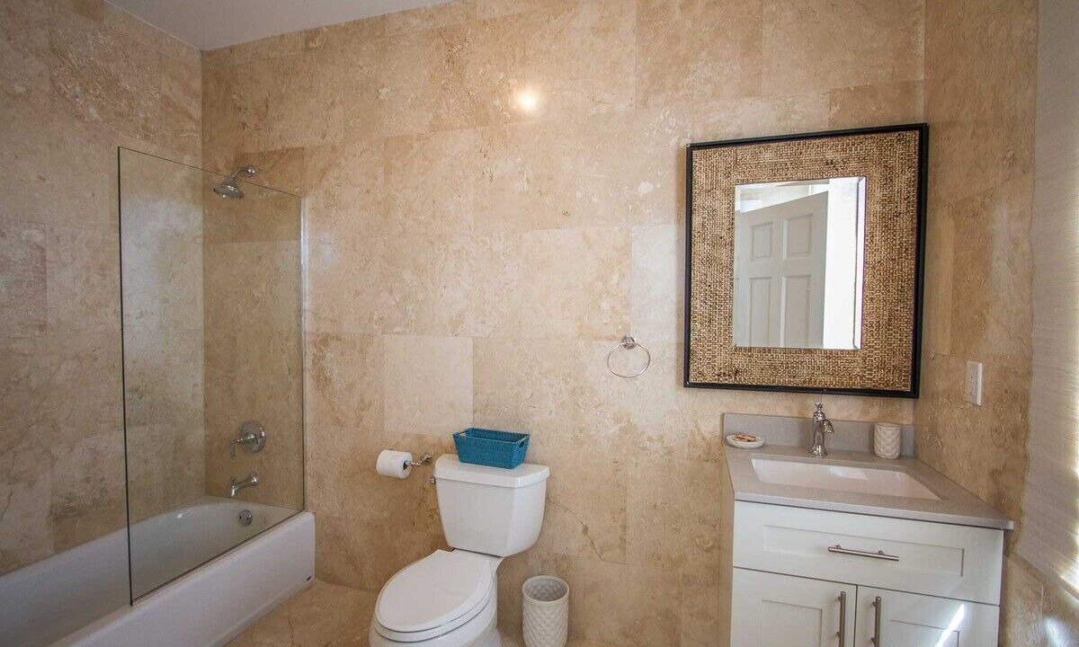 Photo of Bathroom in Palm Cay