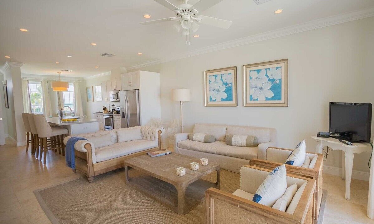 Photo of Livingroom in Palm Cay