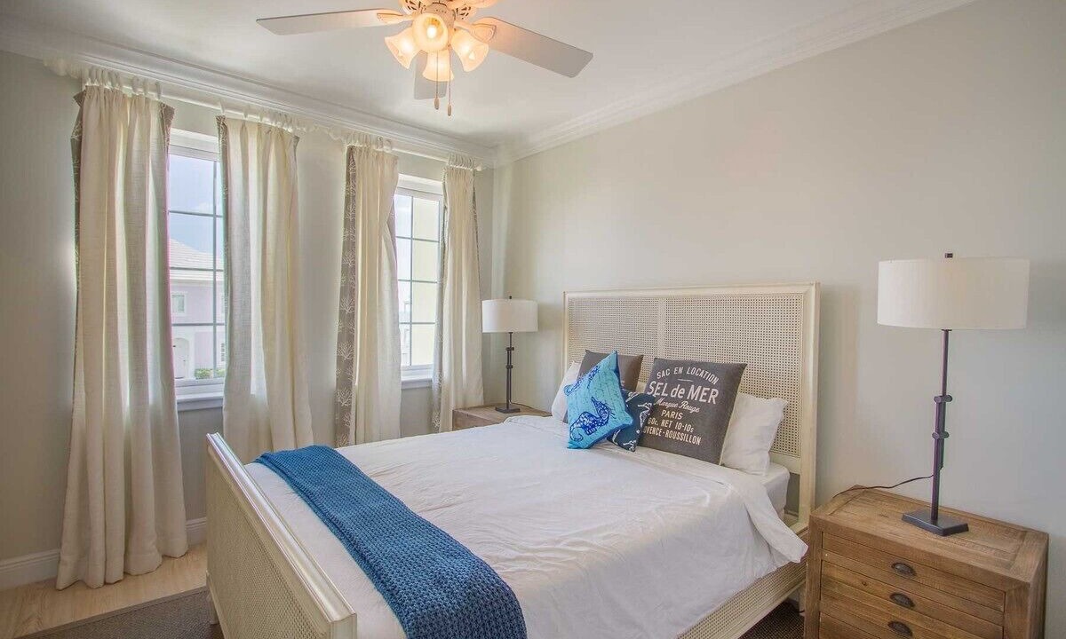 Photo of Bedroom in Palm Cay