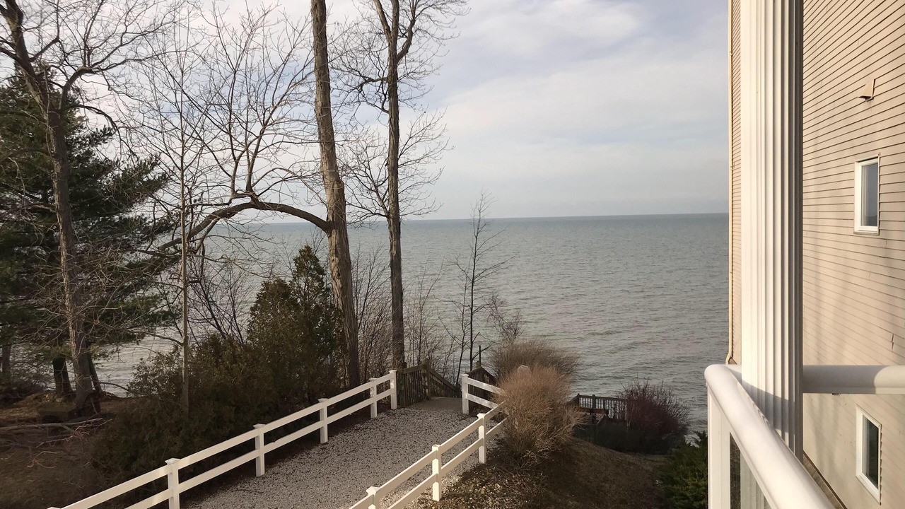 Photo of Patio Balcony in Geneva-on-the-Lake