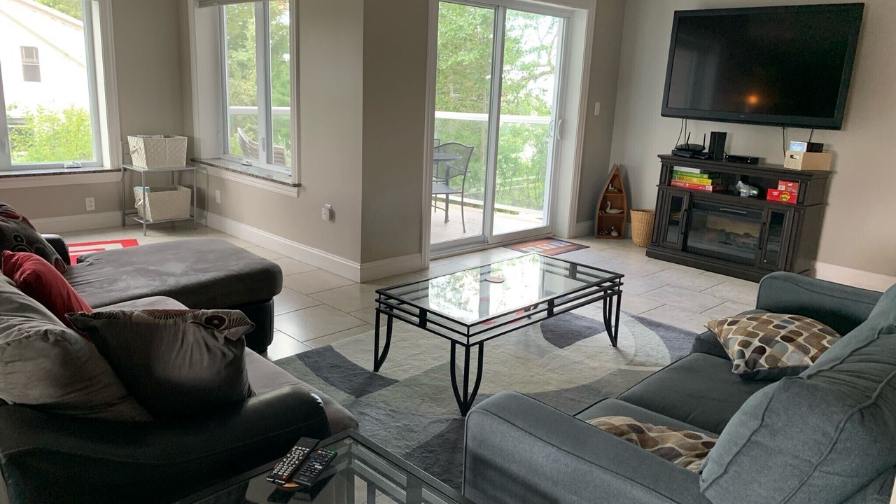 Photo of Livingroom in Geneva-on-the-Lake