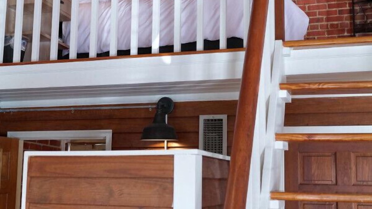 Photo of Bedroom in Old East Hill