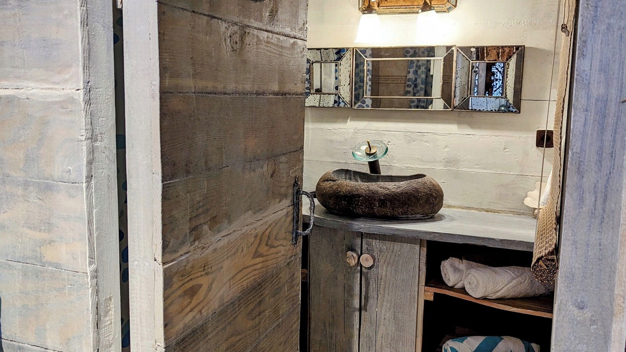 Photo of Bathroom in Punaauia