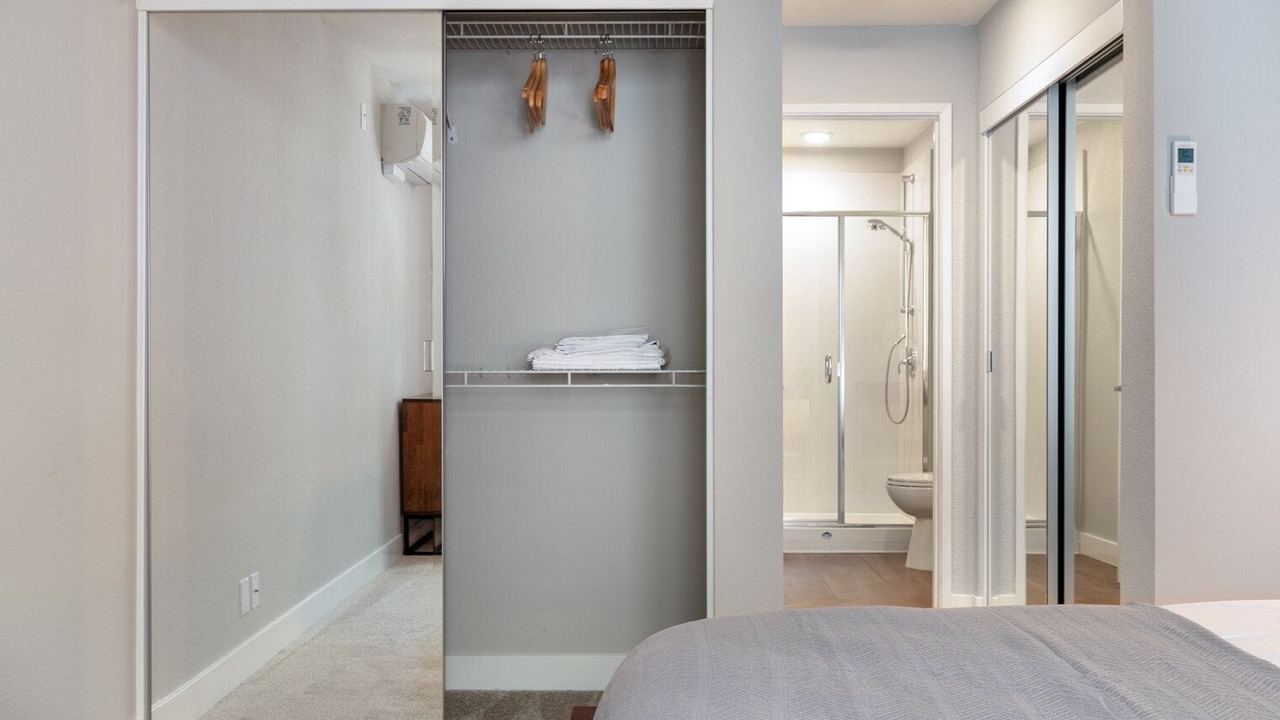 Photo of Bedroom in Old Mountain View