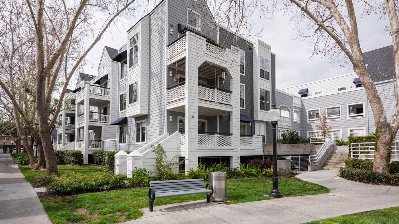 Photo of Outdoor in Old Mountain View