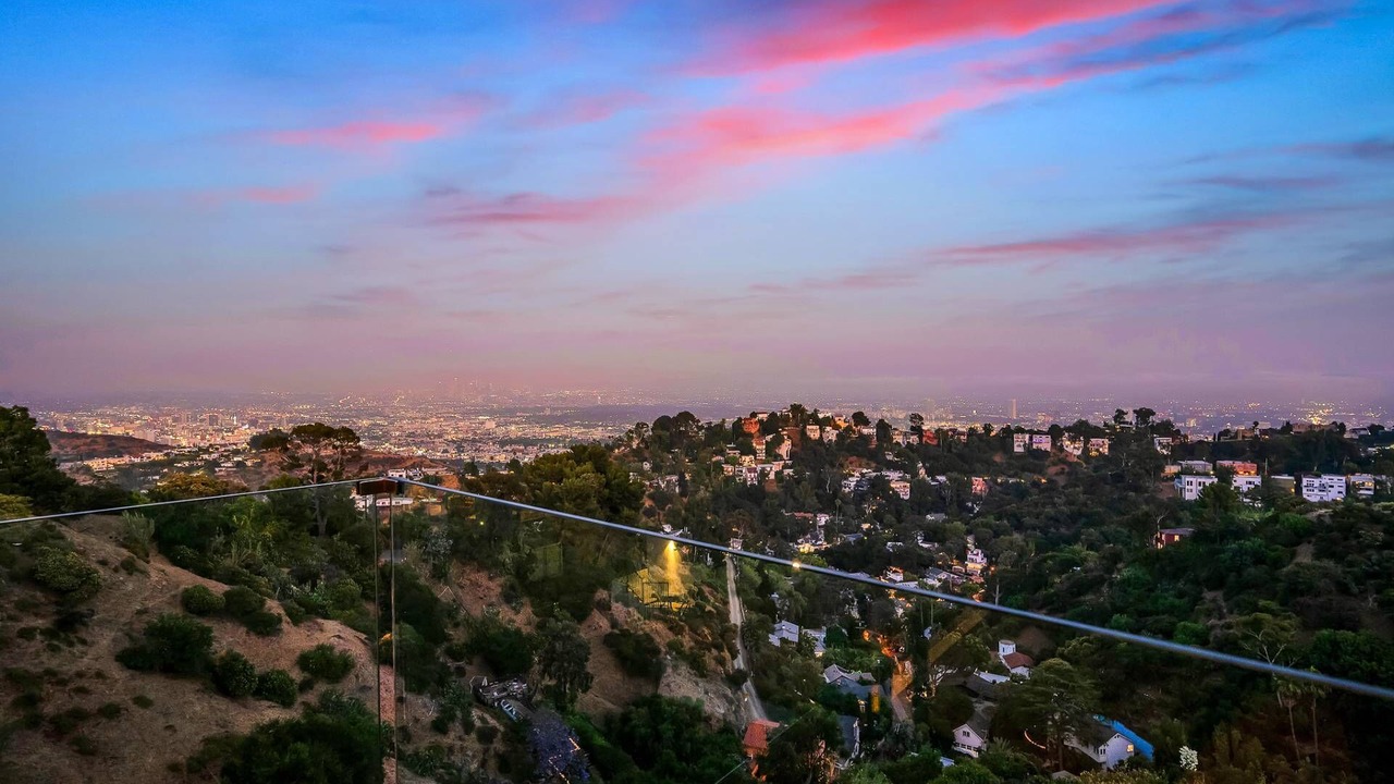 Photo of Others in Hollywood Hills West