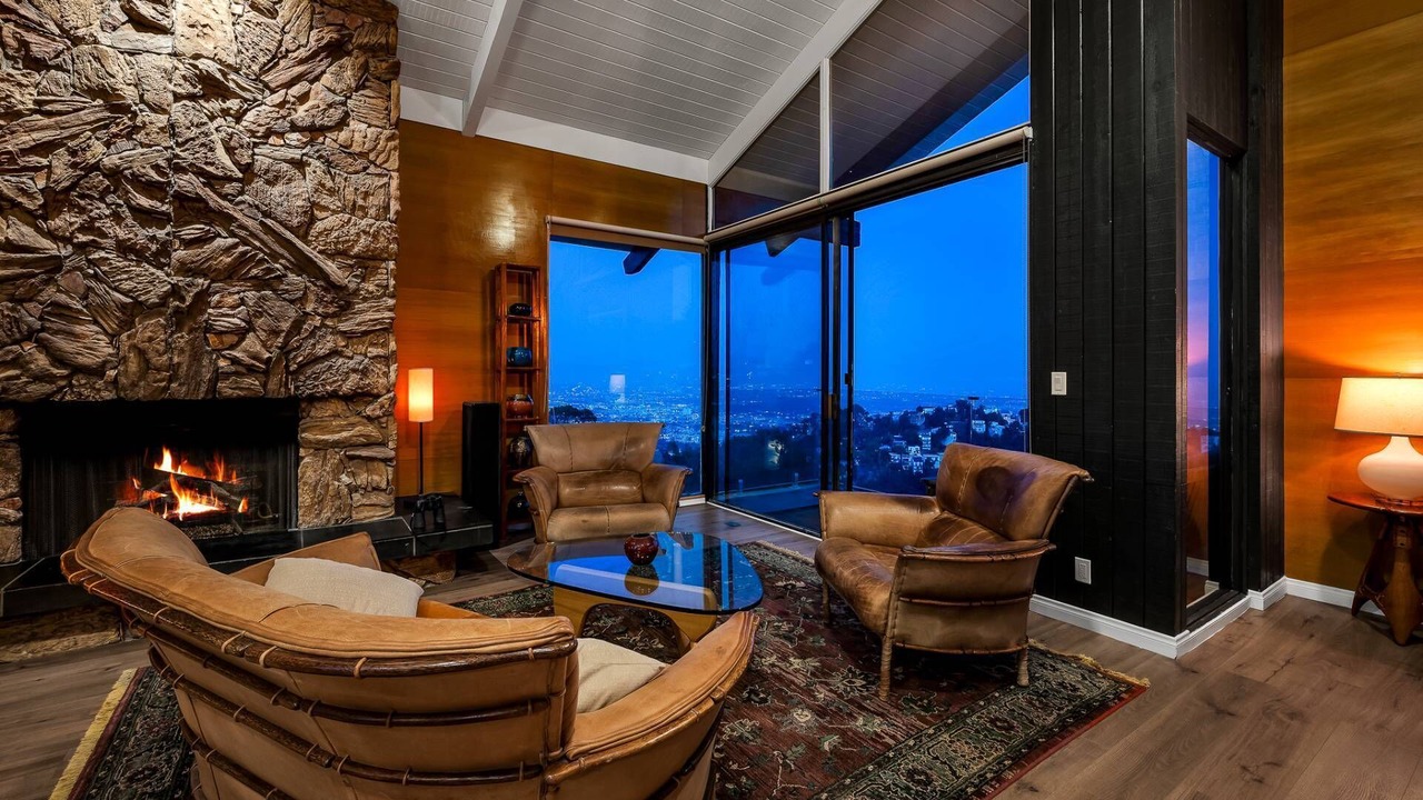 Photo of Bedroom in Hollywood Hills West