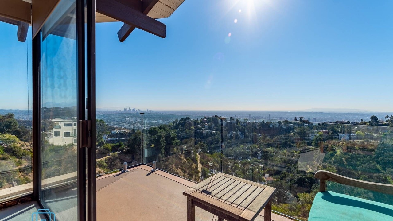 Photo of Others in Hollywood Hills West