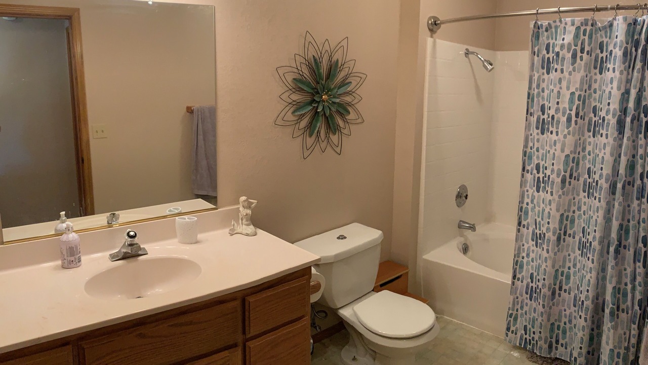 Photo of Bathroom in Groveland