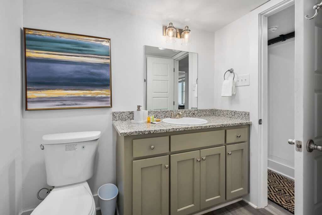Photo of Bathroom in Forest Park