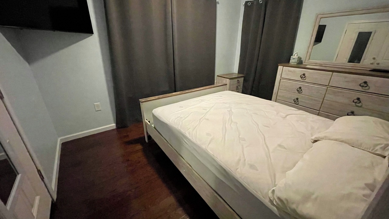 Photo of Bedroom in Beach Haven West