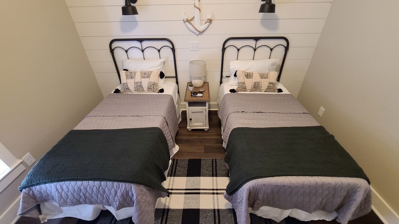 Photo of Bedroom in Shelby