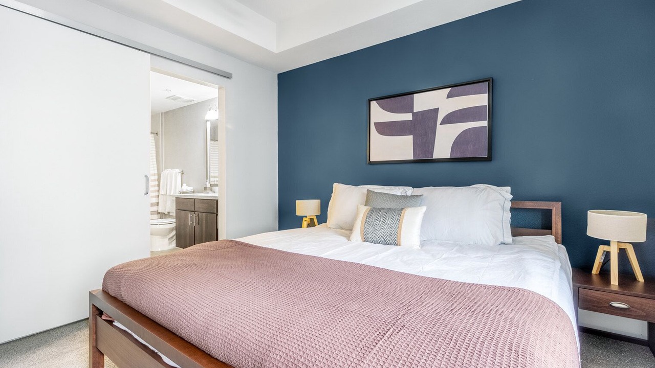 Photo of Bedroom in Mountain View