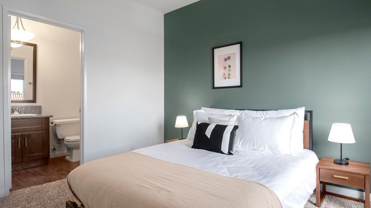 Photo of Bedroom in Hollywood