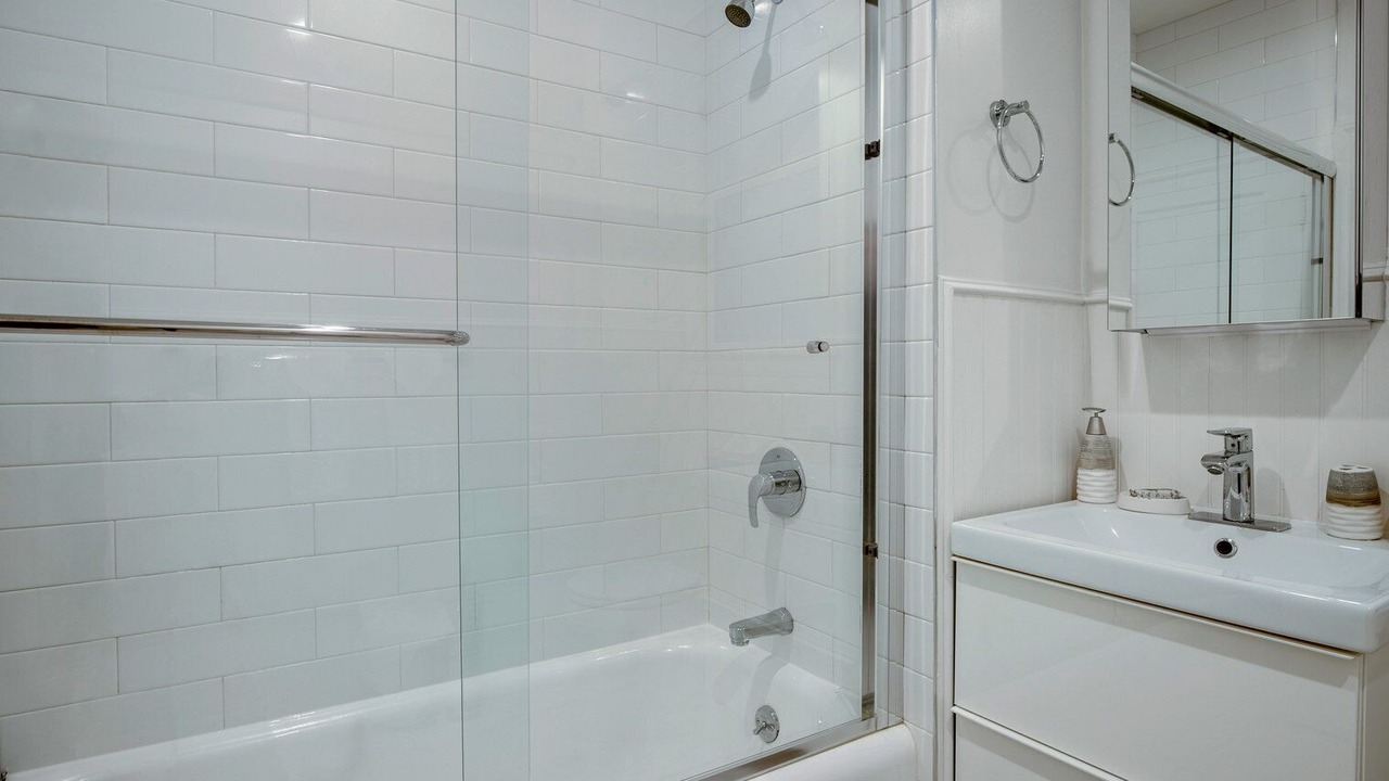 Photo of Bathroom in Marina District