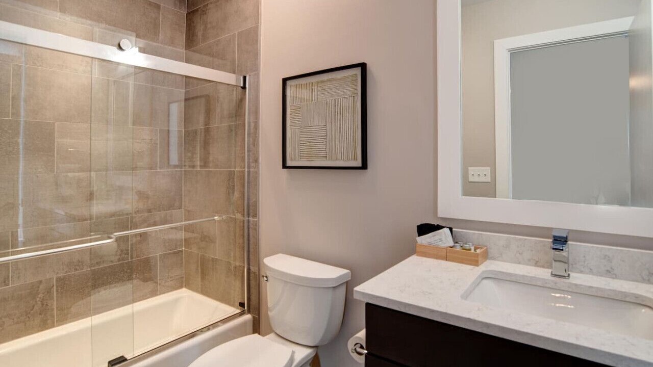 Photo of Bathroom in East End - Valley Street