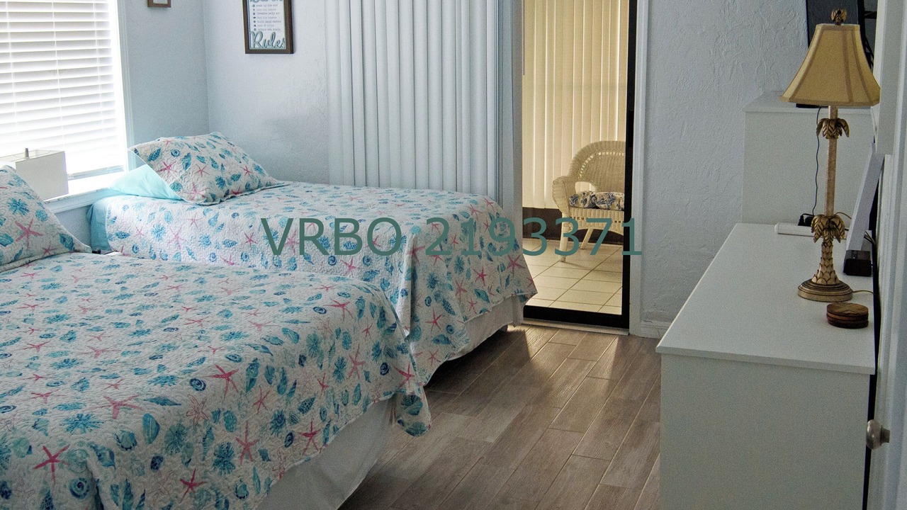 Photo of Bedroom in Golden Beach