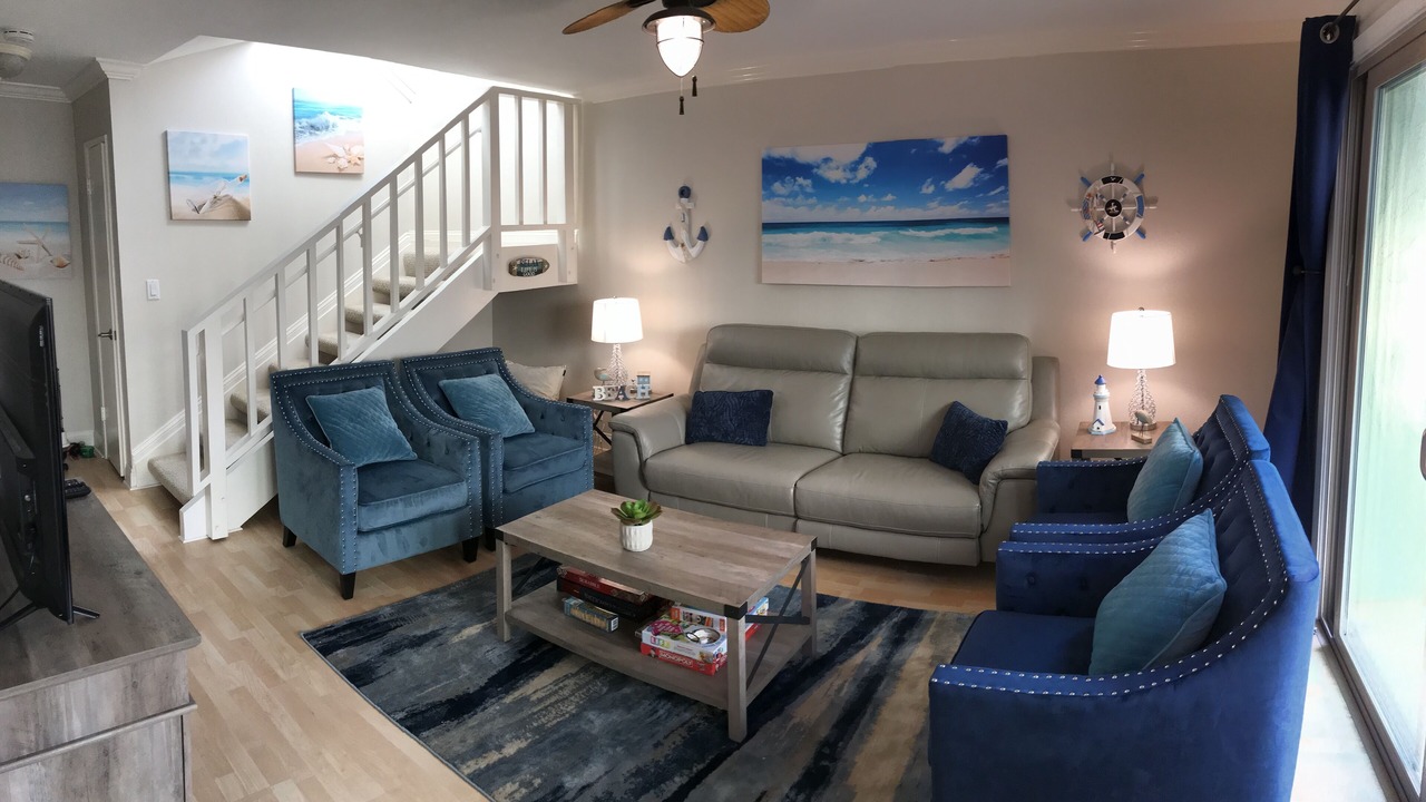 Photo of Livingroom in Huntington Beach
