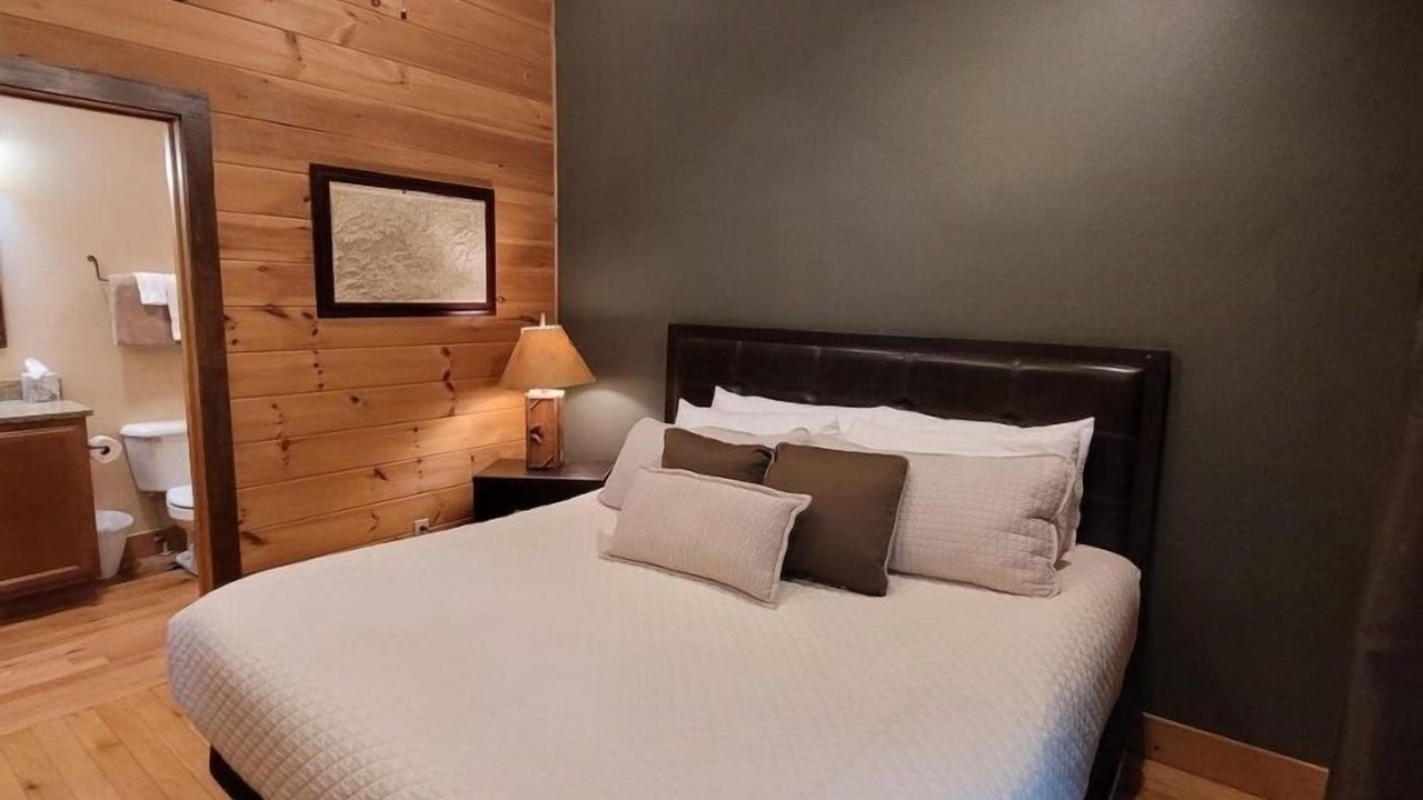 Photo of Bedroom in Bryson City