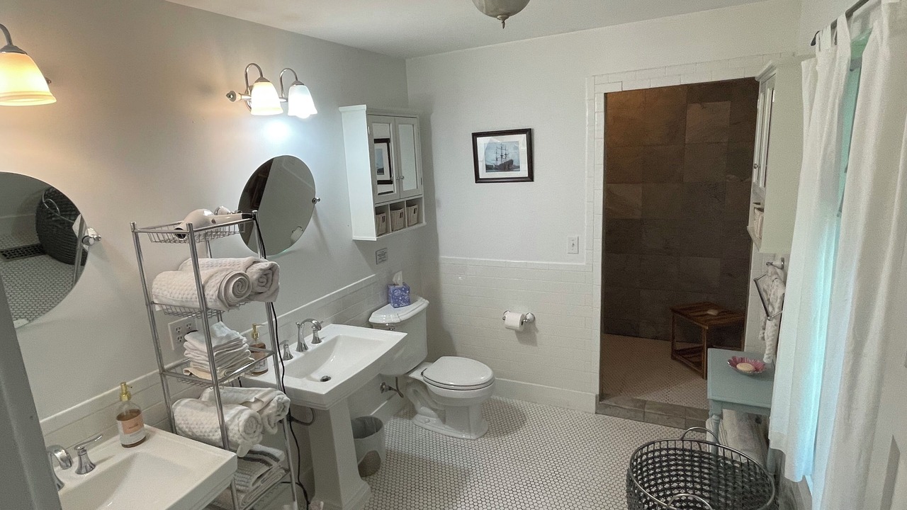 Photo of Bathroom in North Rose