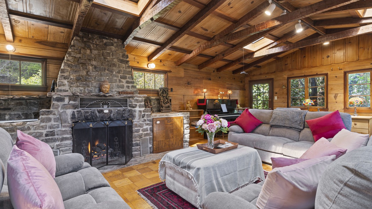 Photo of Livingroom in Tamalpais-Homestead Valley