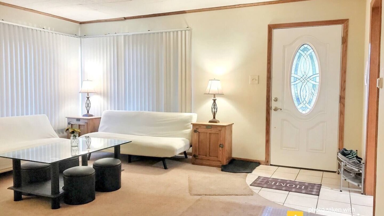 Photo of Livingroom in Downey
