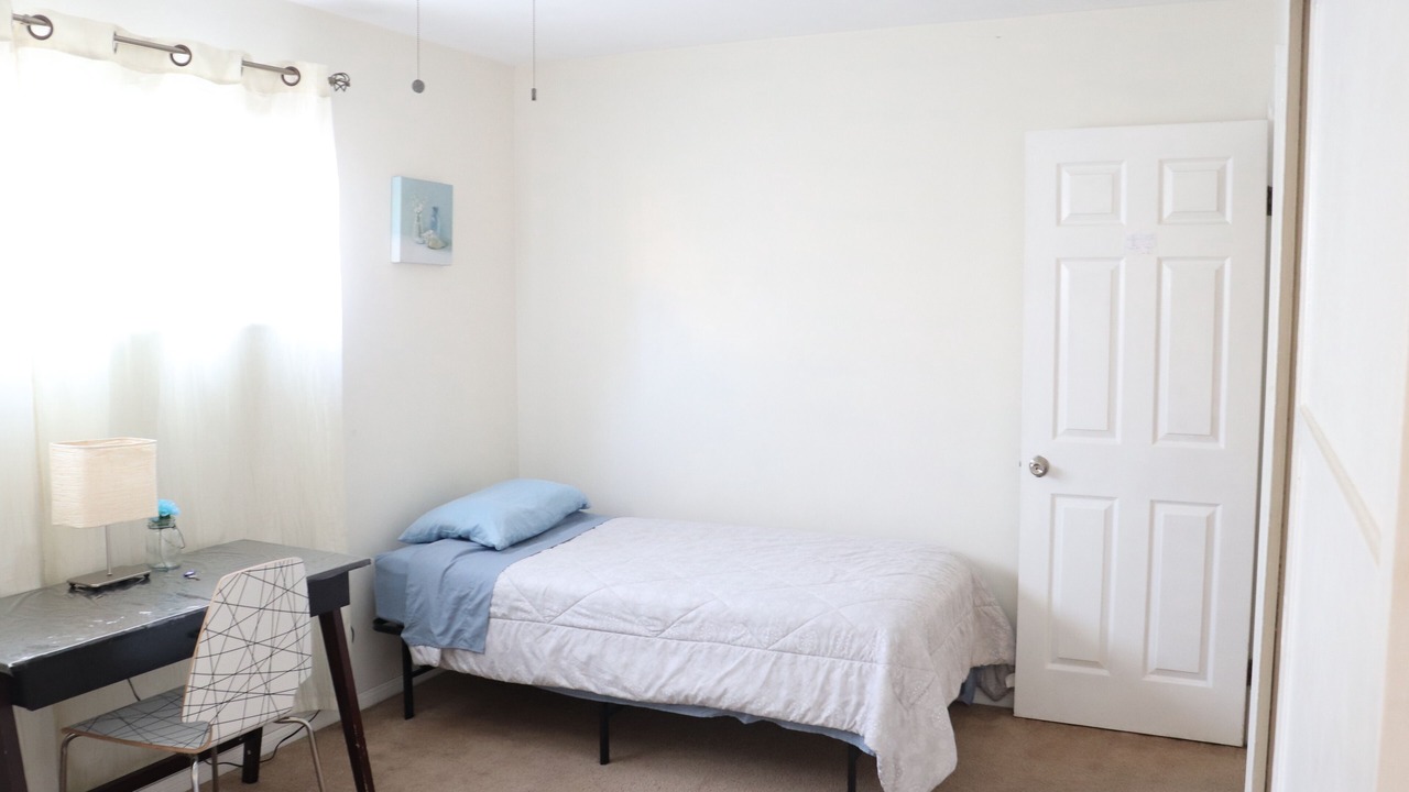 Photo of Bedroom in Downey