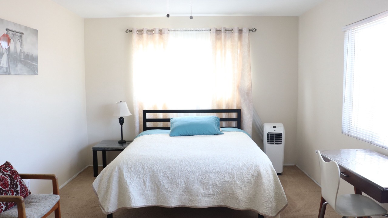 Photo of Bedroom in Downey