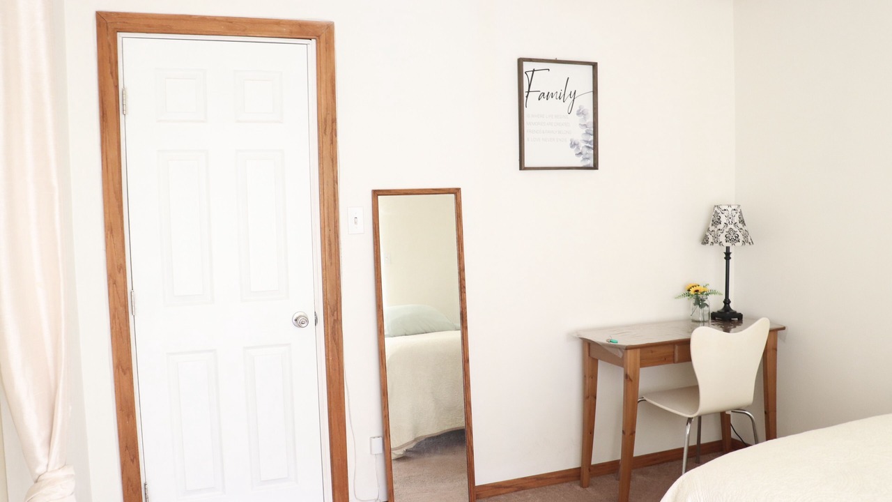 Photo of Bedroom in Downey