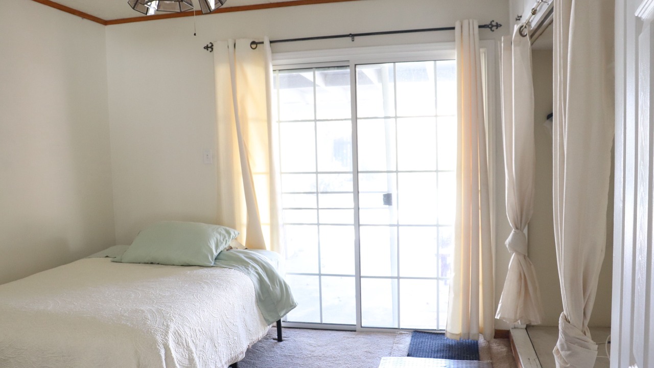 Photo of Bedroom in Downey