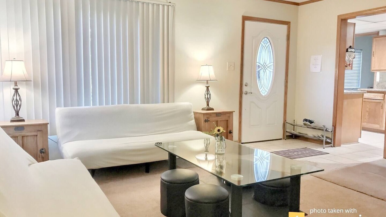 Photo of Livingroom in Downey