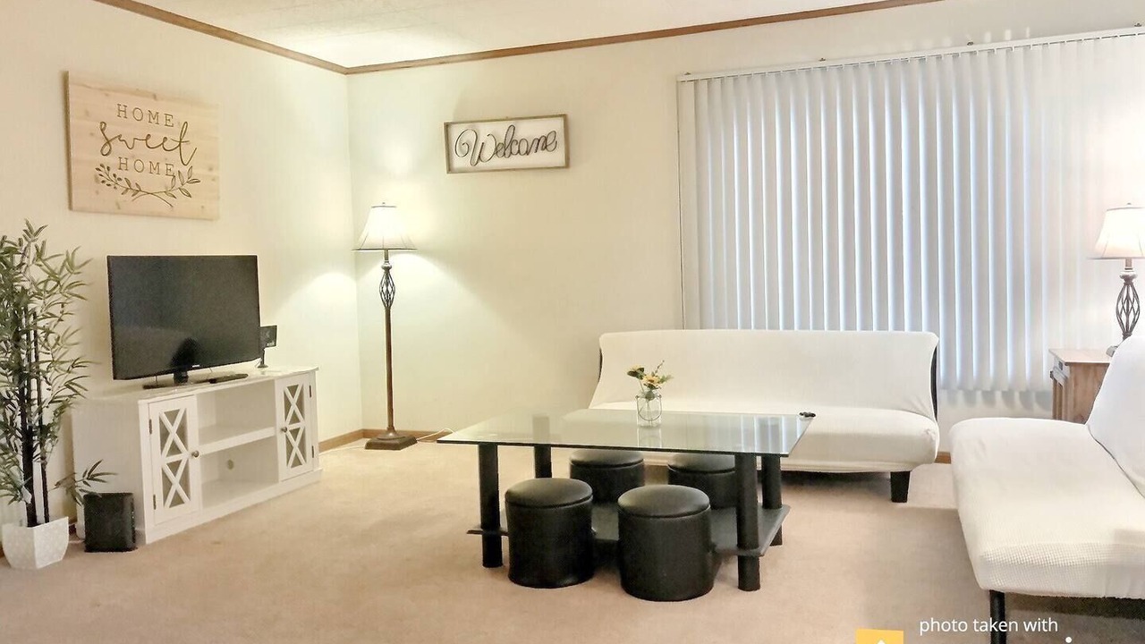 Photo of Livingroom in Downey