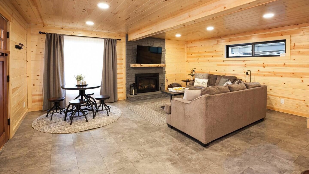 Photo of Livingroom in Donner Lake Woods