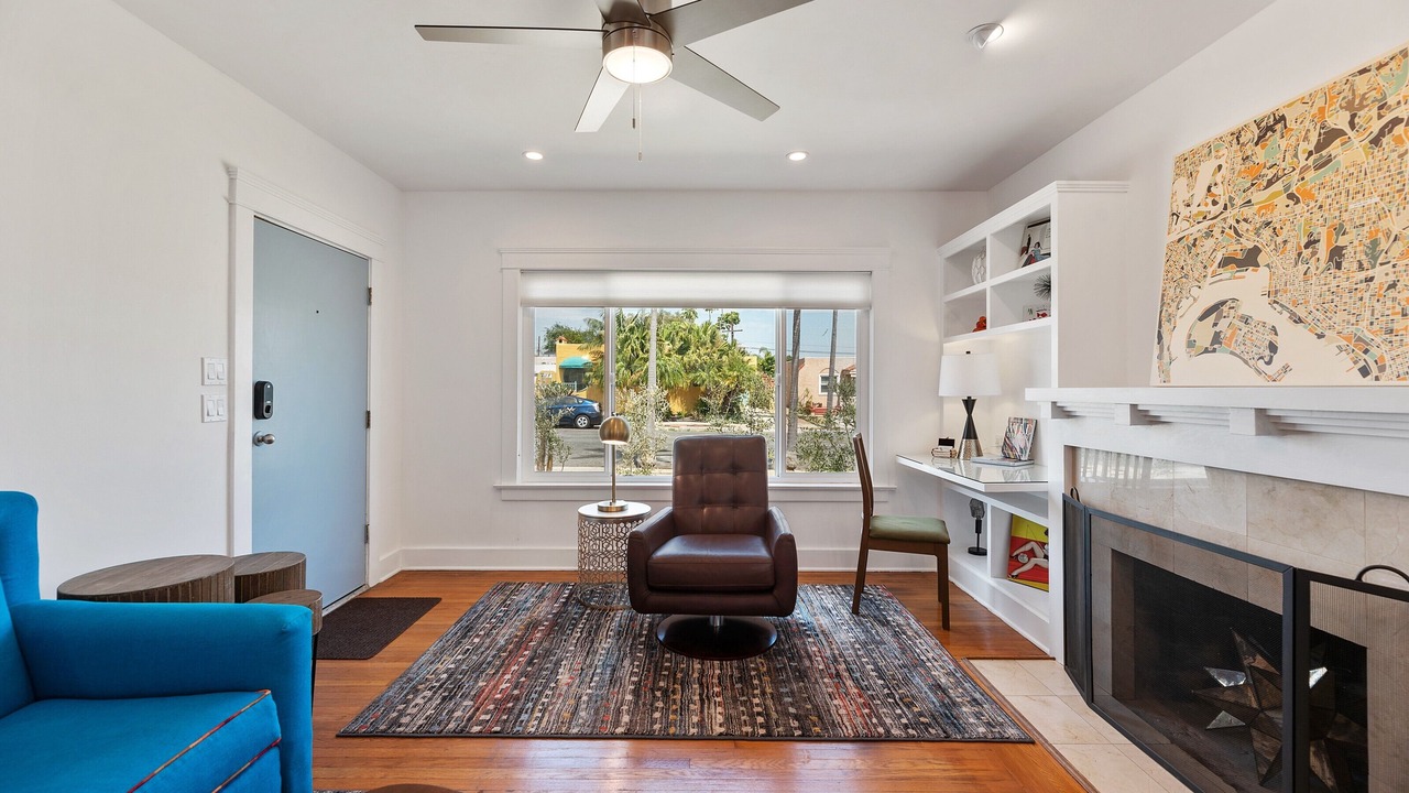 Photo of Livingroom in Altadena